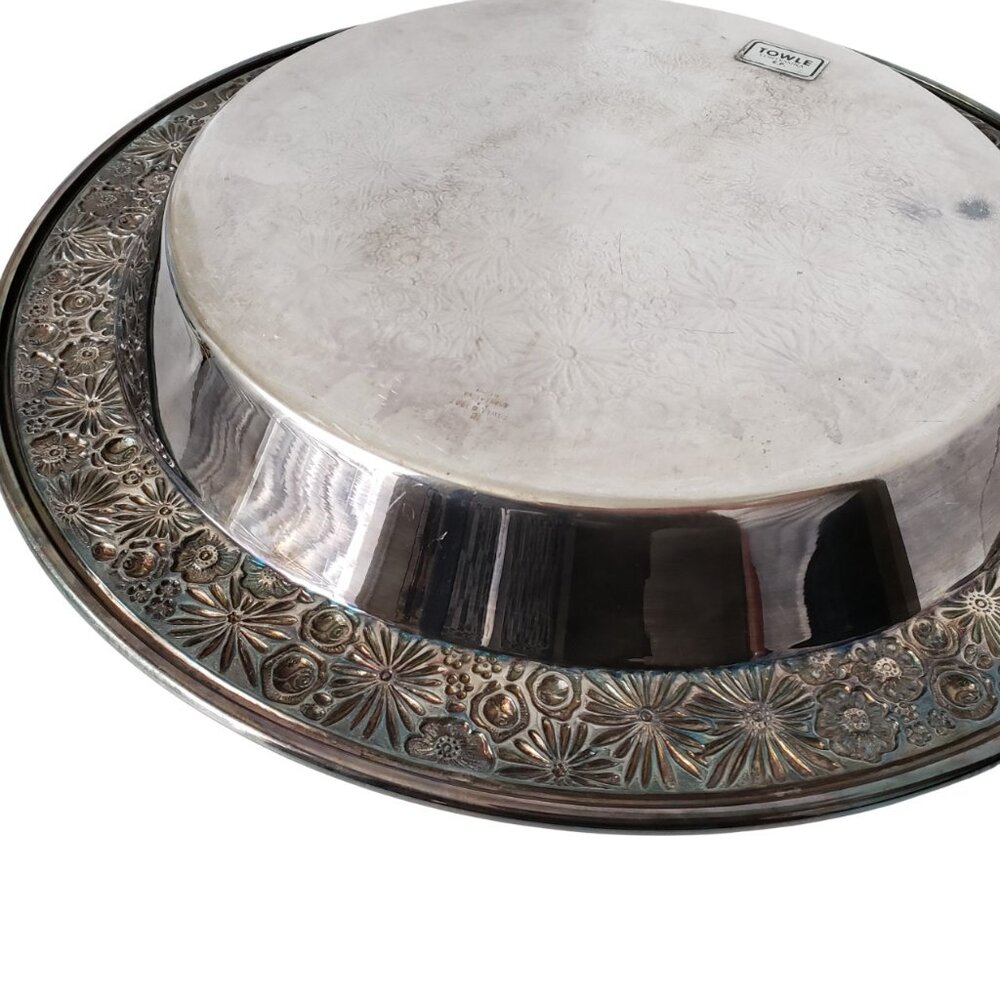 Towle Vintage Silverplate Repousse Serving Tray 1967, Very Good Condition - Picture 6 of 7